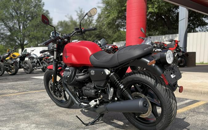 2024 Moto Guzzi V7
