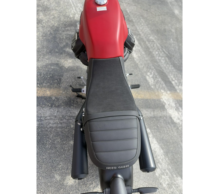 2024 Moto Guzzi V7