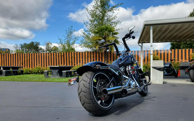 2015 Harley-Davidson Breakout Vivid Black