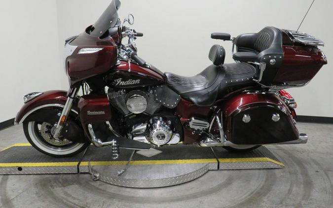 2022 Indian Motorcycle® Roadmaster® Maroon Metallic/Crimson Metallic