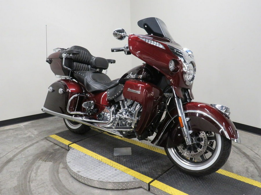 2022 Indian Motorcycle® Roadmaster® Maroon Metallic/Crimson Metallic