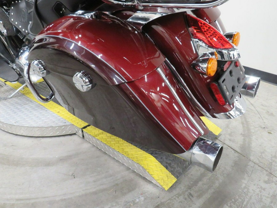 2022 Indian Motorcycle® Roadmaster® Maroon Metallic/Crimson Metallic