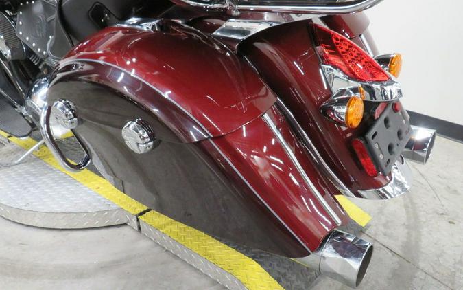 2022 Indian Motorcycle® Roadmaster® Maroon Metallic/Crimson Metallic