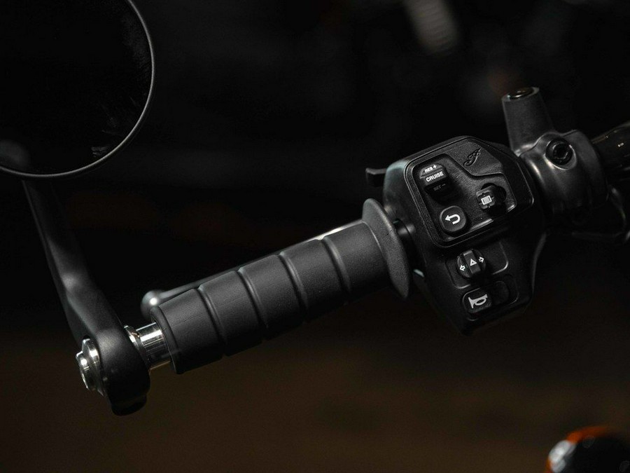 2025 Indian Motorcycle® Scout® Bobber Limited + Tech