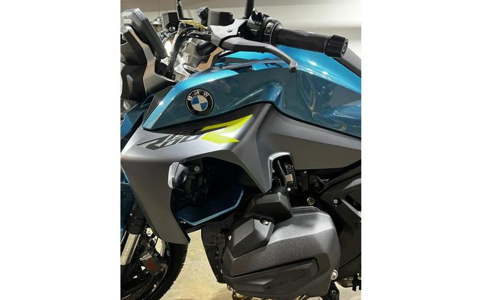 2026 BMW R 1300 R