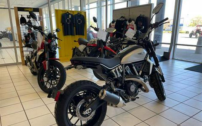 2024 Ducati Scrambler Icon