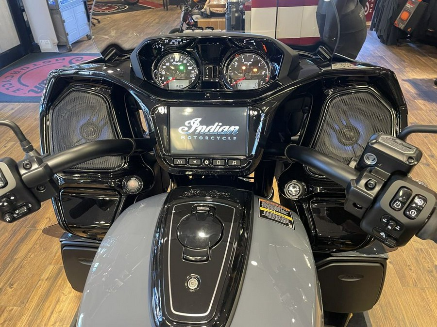 2024 Indian Motorcycle® Pursuit® Dark Horse® with PowerBand Audio Package Stealth Gray