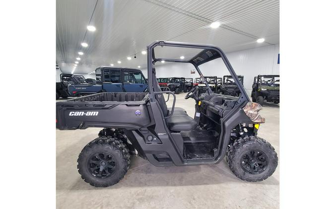 2025 Can-Am Defender DPS HD7