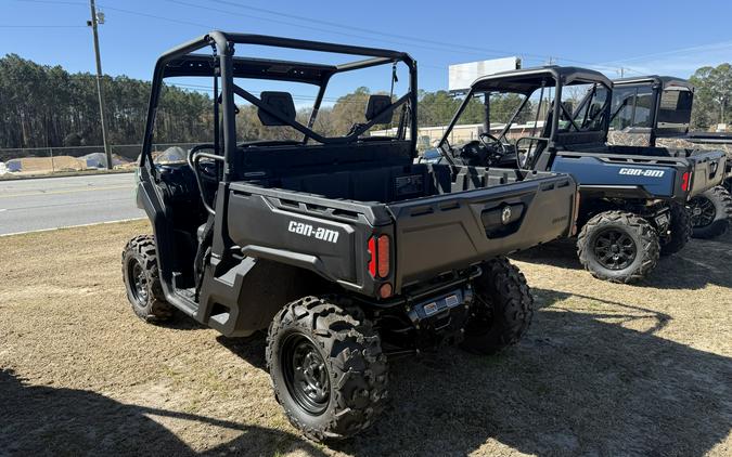 2026 Can-Am Defender HD7
