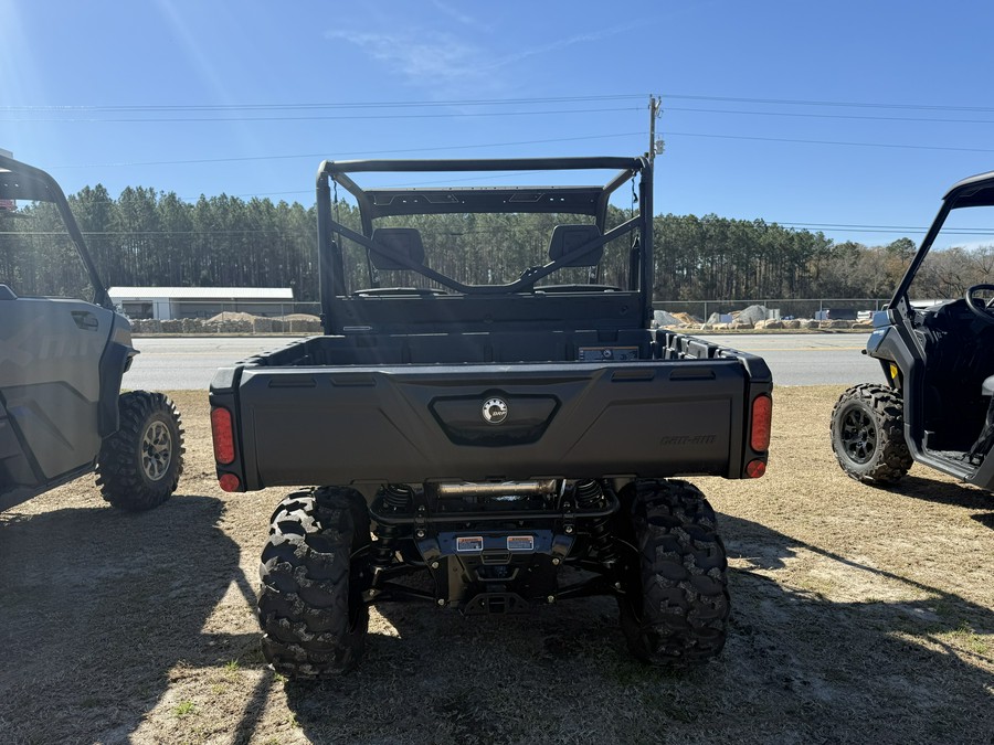 2026 Can-Am Defender HD7