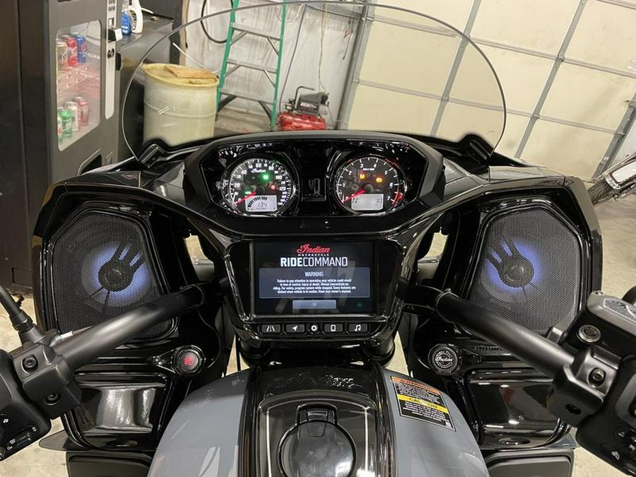 2024 Indian Motorcycle® Pursuit® Dark Horse® with PowerBand Audio Package Stealth Gray