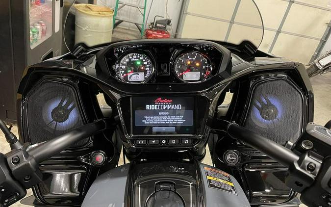 2024 Indian Motorcycle® Pursuit® Dark Horse® with PowerBand Audio Package Stealth Gray