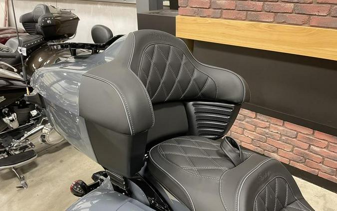 2024 Indian Motorcycle® Pursuit® Dark Horse® with PowerBand Audio Package Stealth Gray