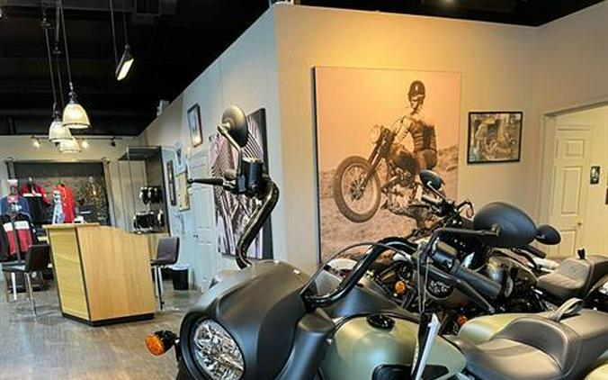 2025 Indian Motorcycle Springfield® Dark Horse®