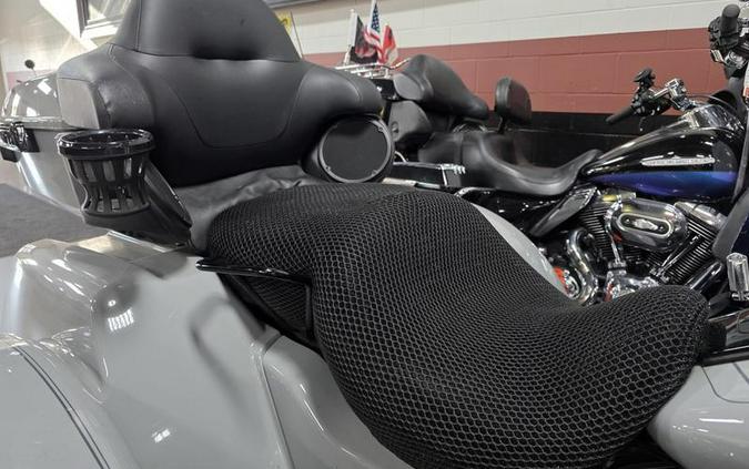 2025 Harley-Davidson® FLHTCUTG - Tri Glide® Ultra