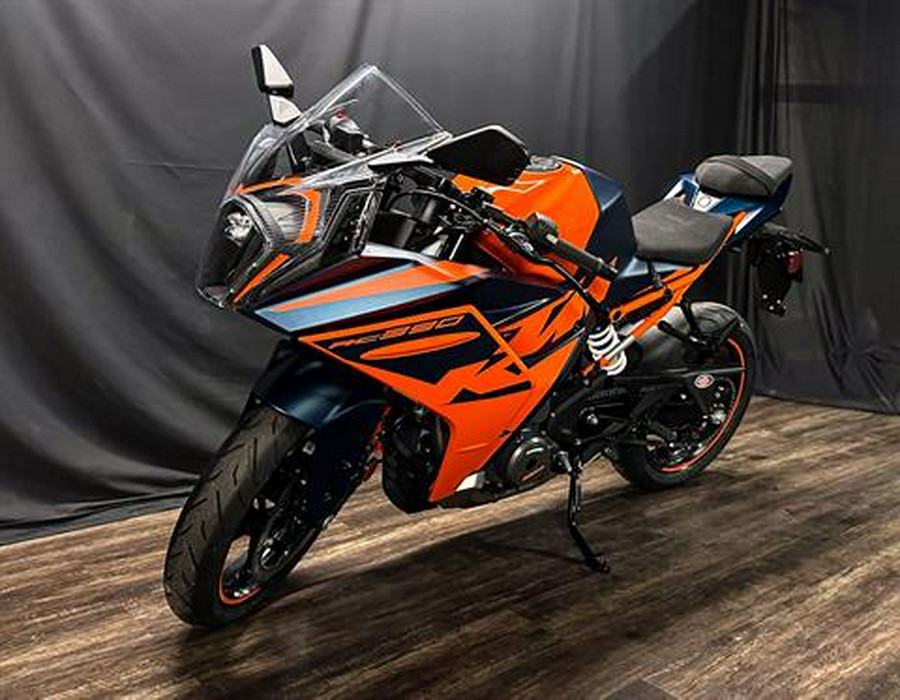 2023 KTM RC 390