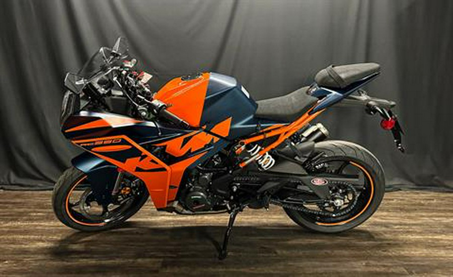 2023 KTM RC 390