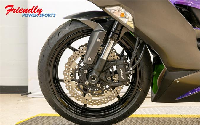 2023 Kawasaki Ninja ZX-6R Base