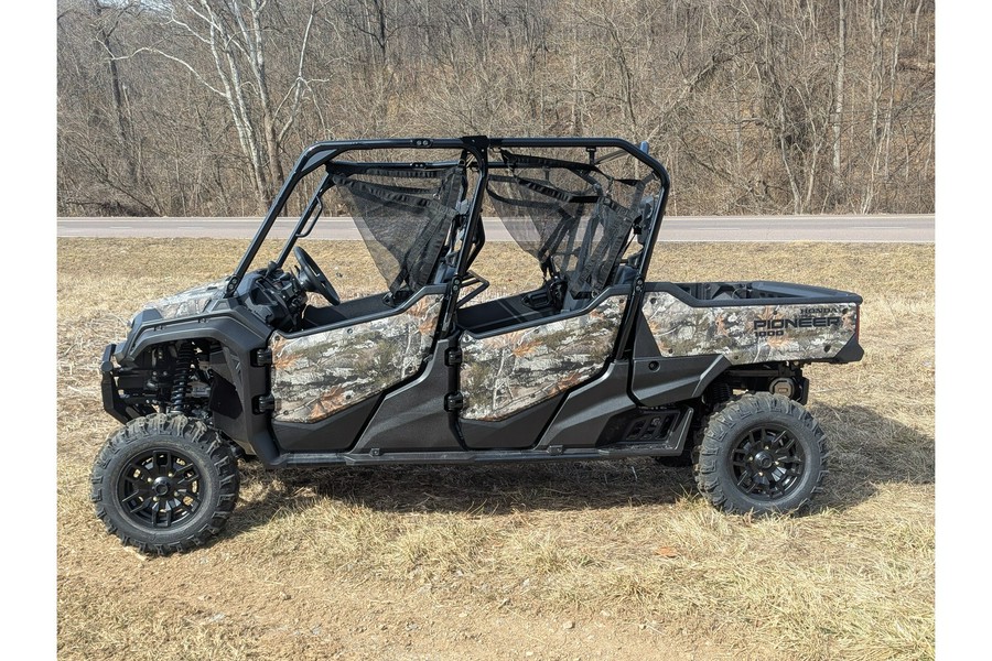 2025 Honda Pioneer 1000-6 Crew Deluxe