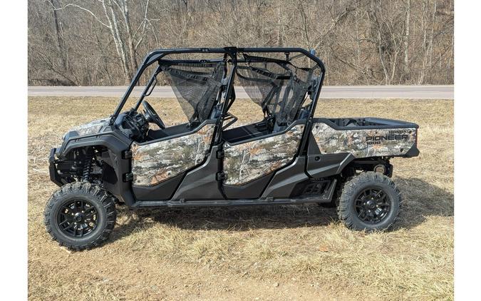 2025 Honda Pioneer 1000-6 Crew Deluxe