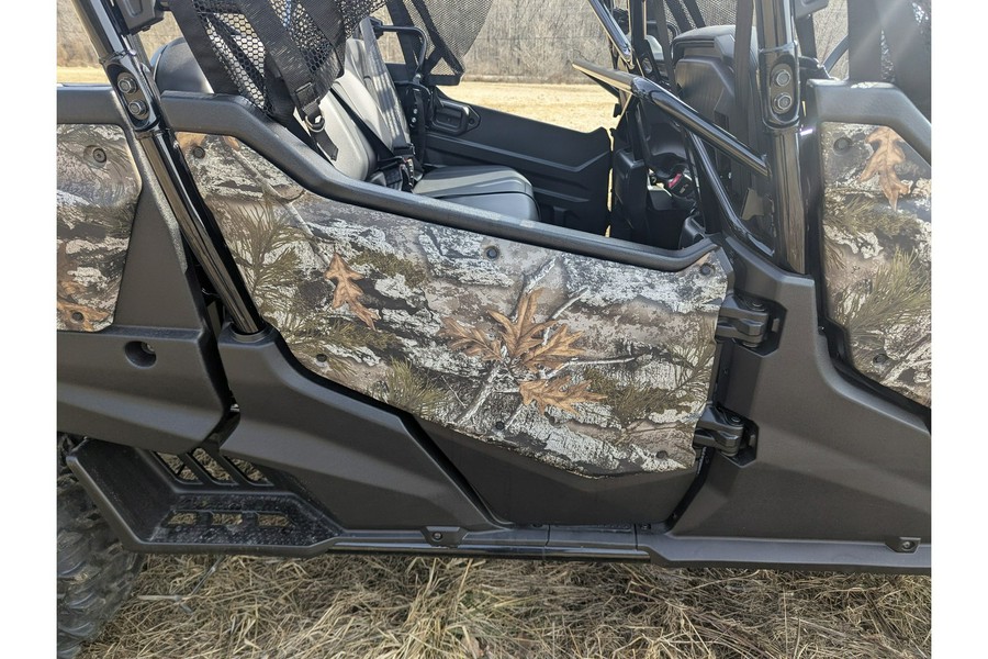 2025 Honda Pioneer 1000-6 Crew Deluxe