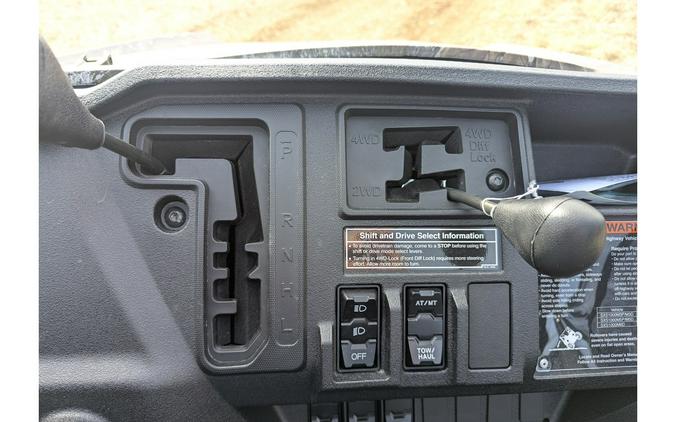 2025 Honda Pioneer 1000-6 Crew Deluxe