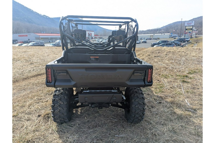 2025 Honda Pioneer 1000-6 Crew Deluxe