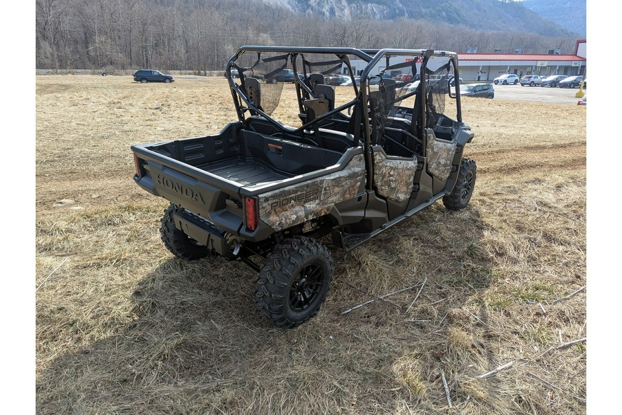 2025 Honda Pioneer 1000-6 Crew Deluxe