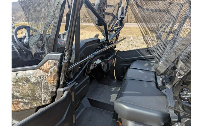 2025 Honda Pioneer 1000-6 Crew Deluxe