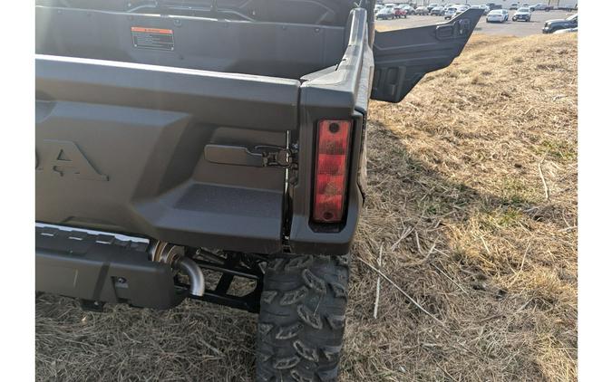 2025 Honda Pioneer 1000-6 Crew Deluxe