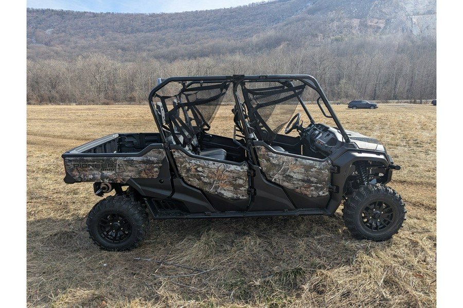 2025 Honda Pioneer 1000-6 Crew Deluxe