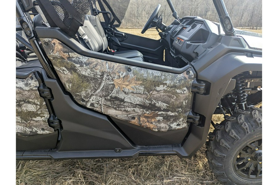 2025 Honda Pioneer 1000-6 Crew Deluxe