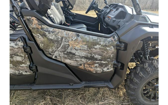 2025 Honda Pioneer 1000-6 Crew Deluxe