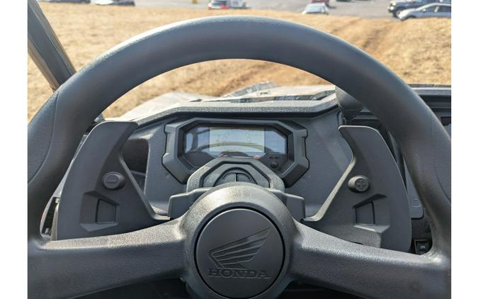 2025 Honda Pioneer 1000-6 Crew Deluxe