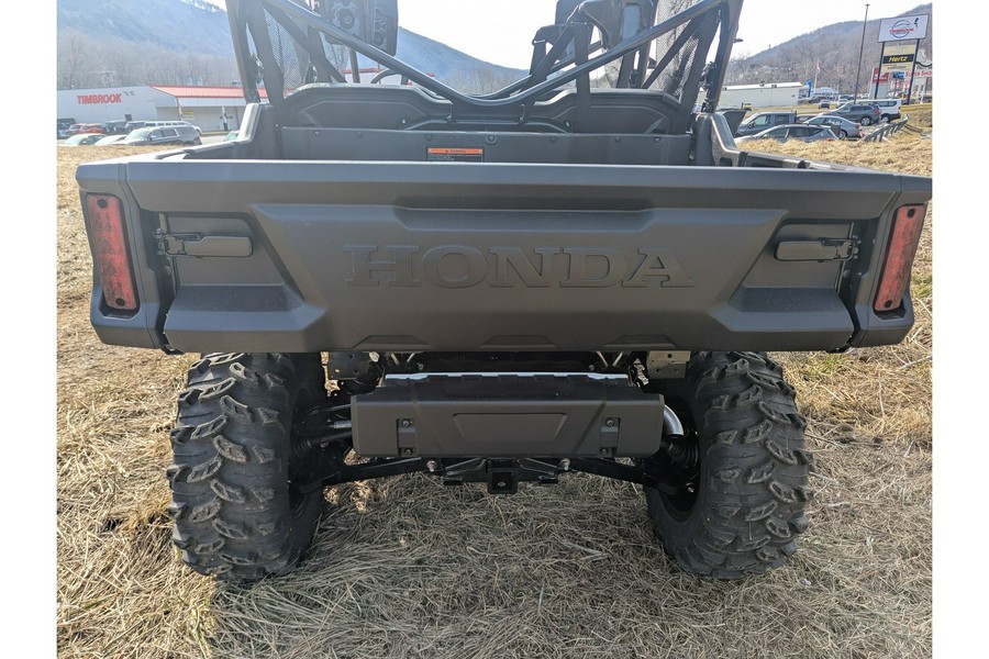 2025 Honda Pioneer 1000-6 Crew Deluxe