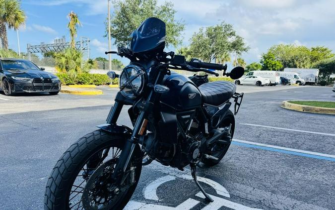 2024 Ducati Scrambler Nightshift (2G) Blue