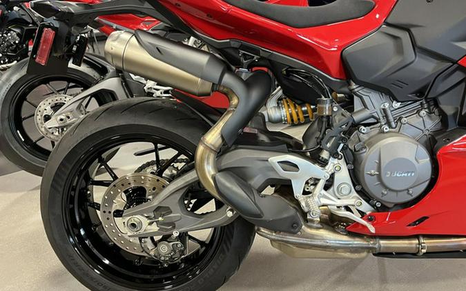 2025 Ducati Panigale V2 S