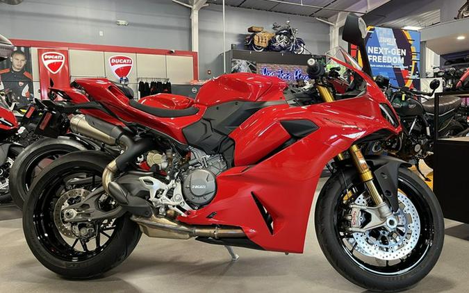 2025 Ducati Panigale V2 S