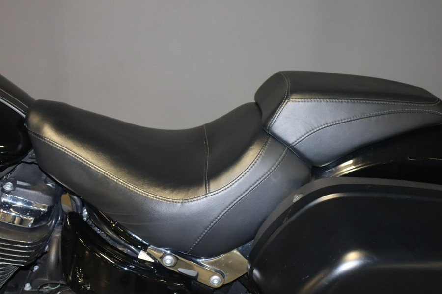 2019 Harley-Davidson Sport Glide – Vivid Black