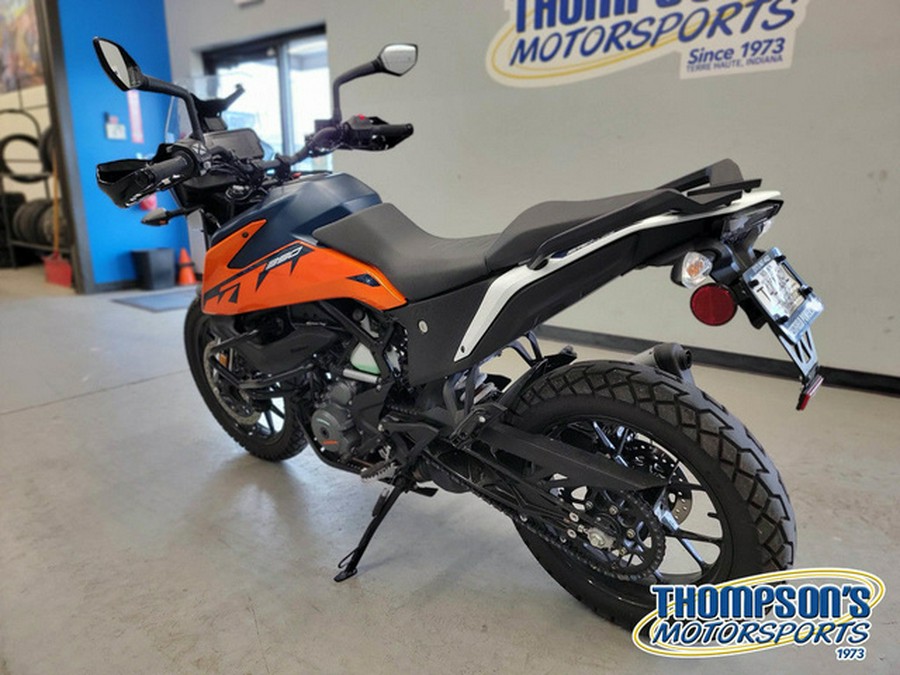 2022 KTM Adventure 390