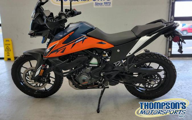 2022 KTM Adventure 390