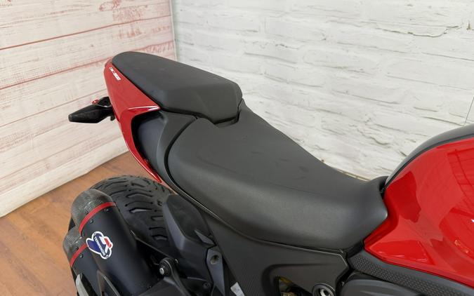 2023 Ducati MONSTER PLUS