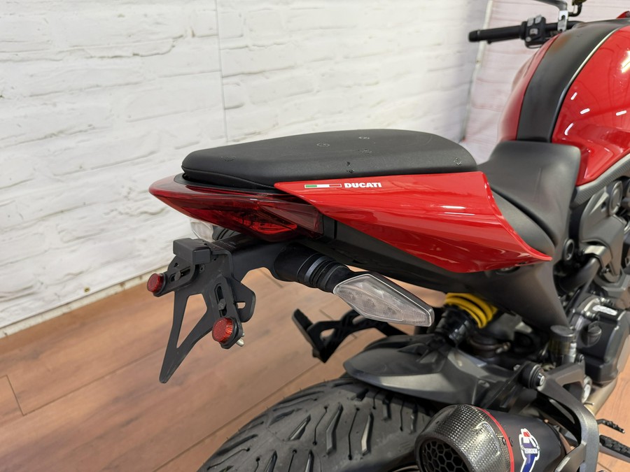 2023 Ducati MONSTER PLUS