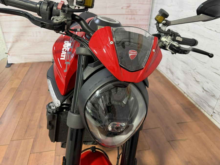 2023 Ducati MONSTER PLUS