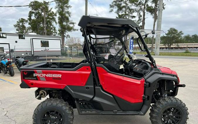 2025 Honda® Pioneer 1000 Deluxe