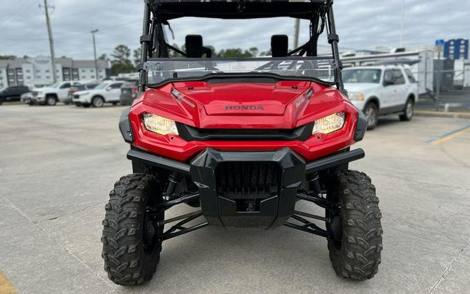 2025 Honda® Pioneer 1000 Deluxe