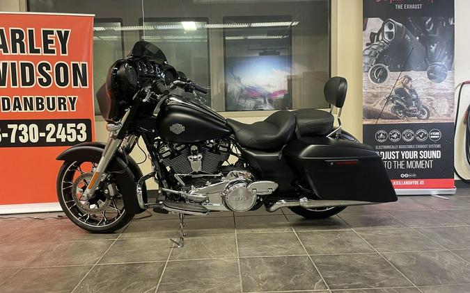 2022 Harley-Davidson® FLHXS - Street Glide® Special