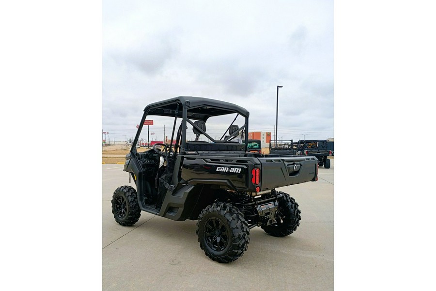 2024 Can-Am Defender XT HD10