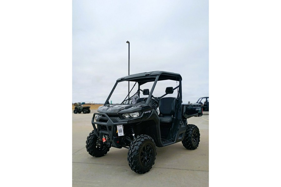 2024 Can-Am Defender XT HD10