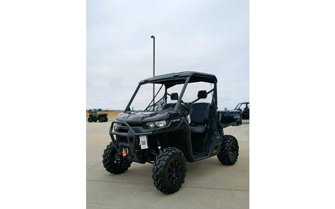 2024 Can-Am Defender XT HD10